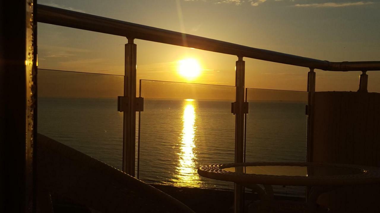 Roini Apartment Batumi Ngoại thất bức ảnh